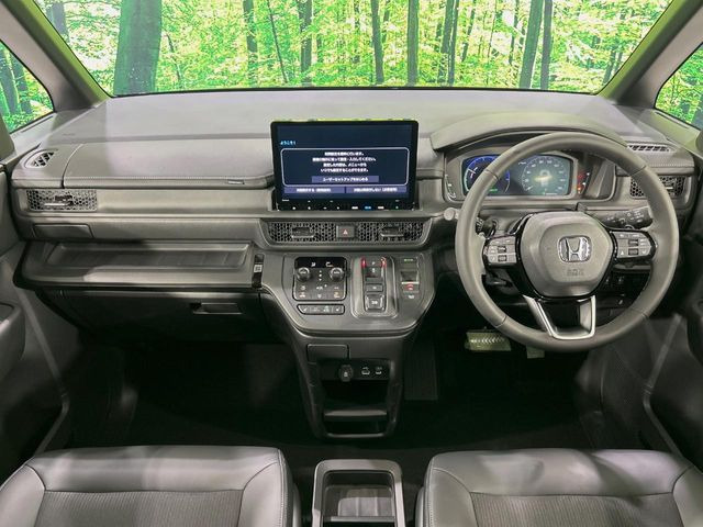 ステップワゴン2.0 e:HEV スパーダ