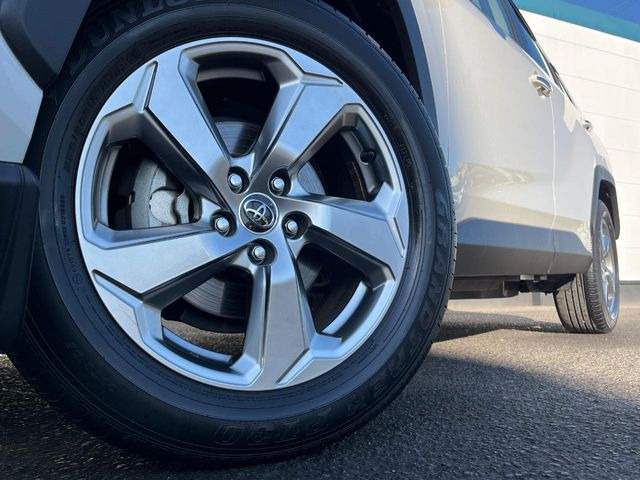 �y����17�C���`�A���~�z�C�[���z�O�ςɃ}�b�`���������A���~�z�C�[���𑕒����Ă���܂��B�e��ЊO�A���~�z�C�[����A�X�^�b�h���X�^�C�����戵�����Ă���܂��B���񂲑��k����������