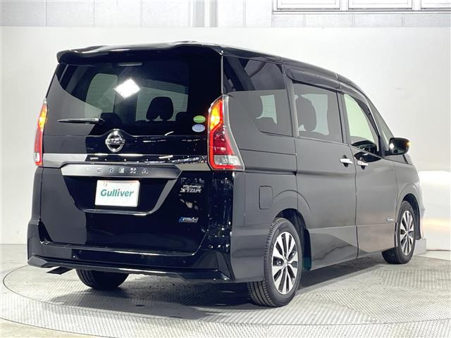 セレナ2.0 ハイウェイスター プロパイロット エディション