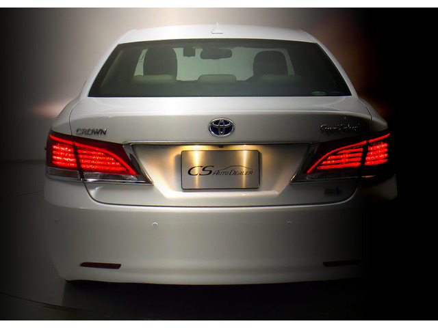 ★テールスモークやLED加工、マフラー、ルーフスポイラー、エアロパーツなど取り付け承ります!