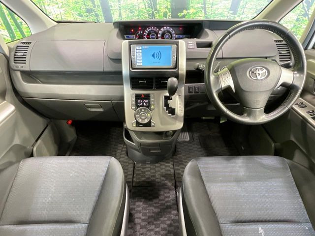 ヴォクシー2.0 ZS 煌II