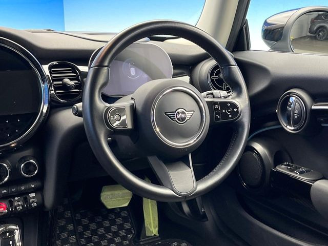 ���n���h�����̃X�������Ȃ��A���ꂢ�ȏ�Ԃ��ێ����Ă���܂��B�e�X�C�b�`���̓�����m�F�ς݂ł��B