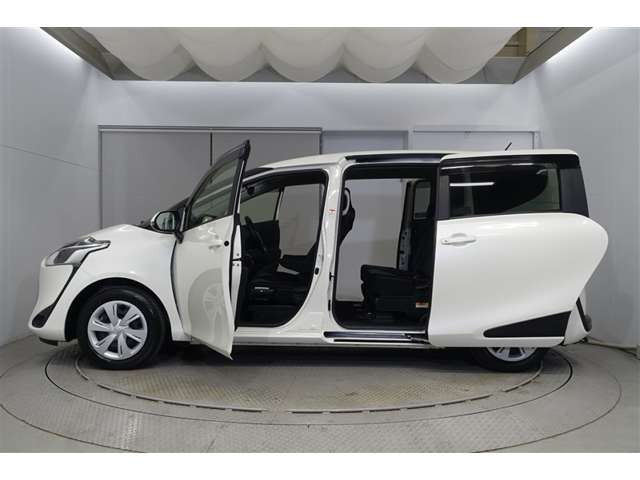 シエンタ1.5 G ウェルキャブ 車いす仕様車 タイプIII 助手席側セカンドシート付