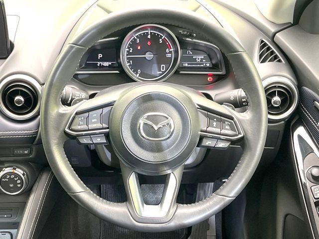 �y�����v�����X�e�A�����O�z�㎿�Ȋv���g�p���邱�ƂŁA��ɂ����������݂ƂĂ��^�]���₷���n���h���ł���