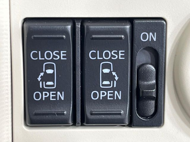 �y�����p���[�X���C�h�h�A�z�X�}�[�g�L�[��^�]�Ȃ̃X�C�b�`�Ō�ȗ����X���C�h�h�A�̊J���\���d��������͂����ăh�A���J����K�v�������A�����Ȃ��q�l�ł��ȒP�ɊJ���߂ł����K�ł���