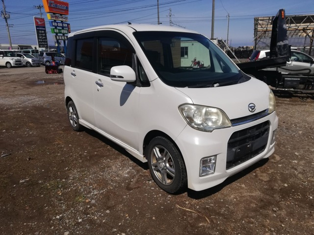 タントエグゼカスタムX 4WD