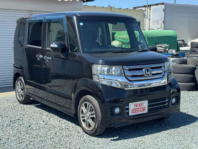 �[�ԑO�̓_�������������H��֊O�����A�L�b�`���s���Ă���܂�!���S���Ă���肢��������悤�ɋ΂߂Ă��܂��B