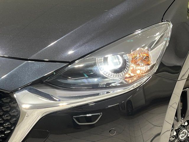 �yLED�w�b�h���C�g�z���V����ԑ��s�����ǍD�Ȏ��E���m�ۂ����S���ĉ^�]�ł��鍂�P�xLED�w�b�h���C�g�𑕔�!�_�����x�������A����d�͂��}�����Ă��܂��B