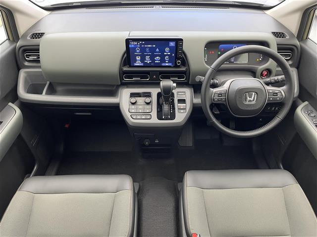 フリード1.5 e:HEV クロスター