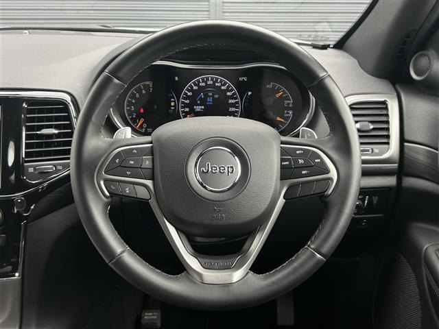 グランドチェロキーアルティテュード 4WD