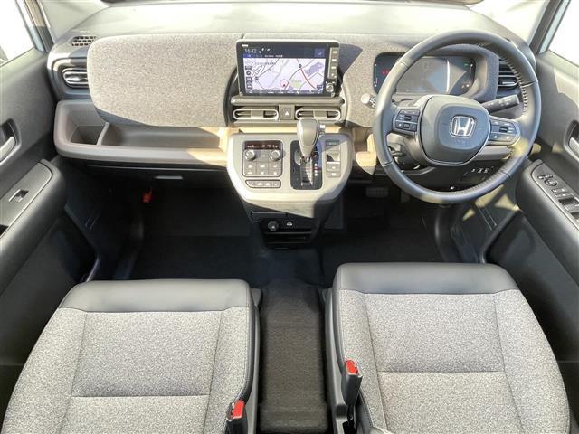 フリード1.5 e:HEV エアー EX