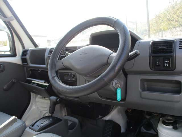 ミニキャブトラックVX-SE エアコン付 4WD