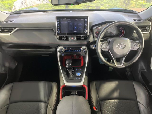 RAV42.0 アドベンチャー オフロードパッケージ 4WD