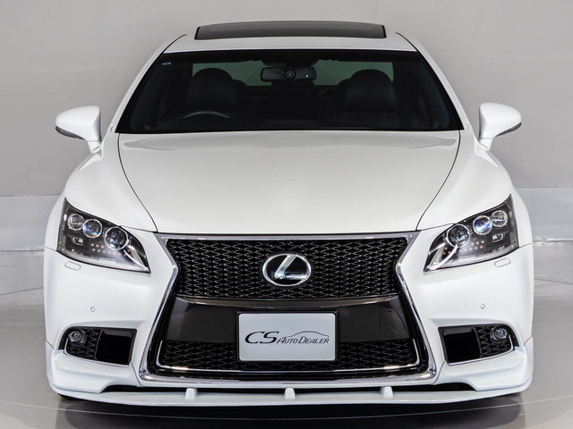 専用エクステリア!人気オプション連眼LEDヘッドライト!