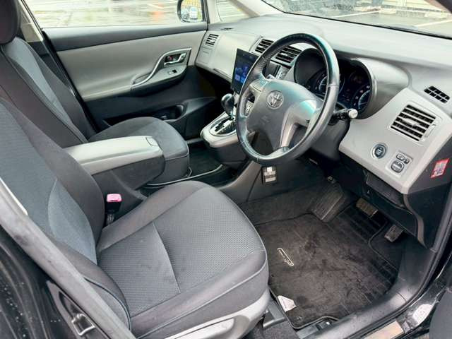 �C�ɂȂ邨�Ԃ�����܂�����E�̓d�b�ԍ����璼�ڂ��X�ɂ��₢���킹���������B�x�����@����ԗ����A��Ԃ܂łȂ�ł������������Ē����܂��B�X�^�b�t�ꓯ���A�����҂����Ă���܂��B