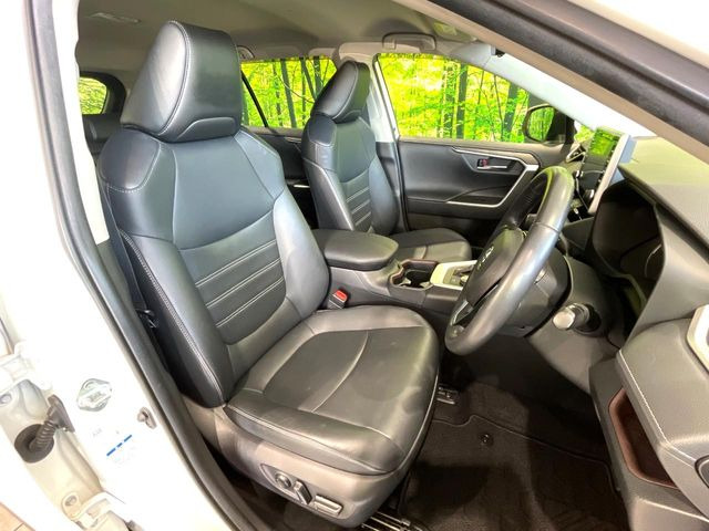 �y���烌�U�[�V�[�g�z����̂ӂ���肪�e�ՂŃ����e�i���X�����ȒP�ȁA�@�\���ɗD��鍇����v���̗p�����㎿�ȃV�[�g�ł��B����S�n���悭�A���������ӂ��S�n�ǂ��ԓ���Ԃ����o���Ă���܂��B