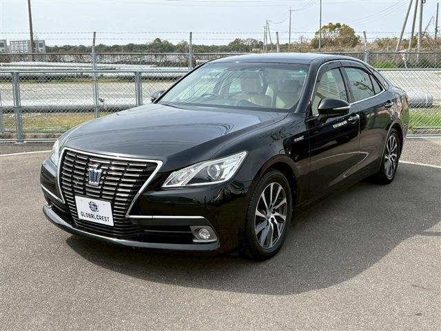 クラウンハイブリッド 2.5 ロイヤルサルーン