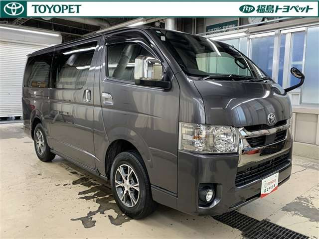 ハイエースバン