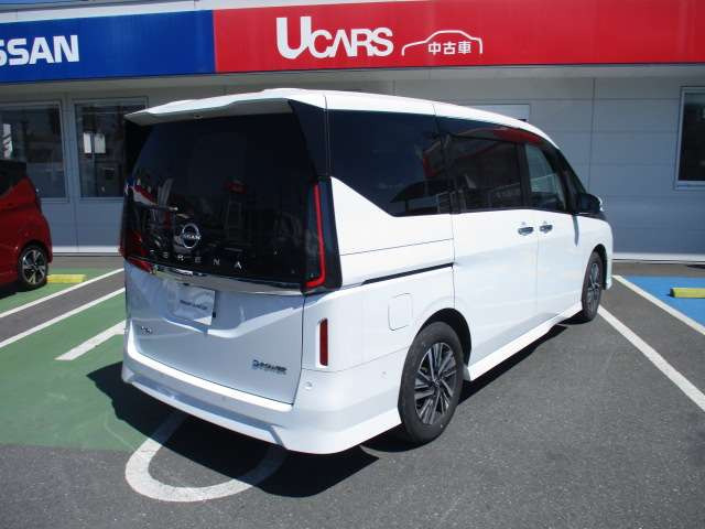 セレナ1.4 e-POWER ルキシオン