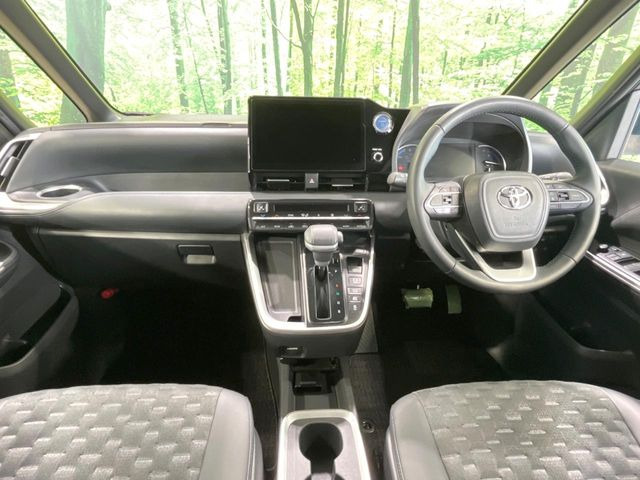 ヴォクシー1.8 ハイブリッド S-Z