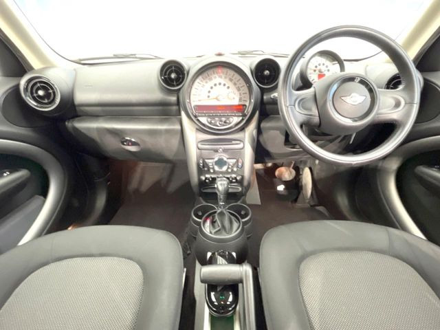 輸入車グループ総在庫数約2,000台!全国の系列店からメーカー・車種問わずご紹介出来るので、あなたにピッタリのお車が見つかるはずです♪まずはお問い合わせ下さい☆