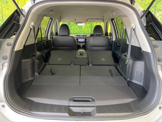 ���i�̂���������ʋ΁A���}���ɏ\���ȉ׎��X�y�[�X���m�ۂ��Ă���܂��B3��ڂ�|���ƁA�傫�ȉו��̐ύڂ��\�ł���