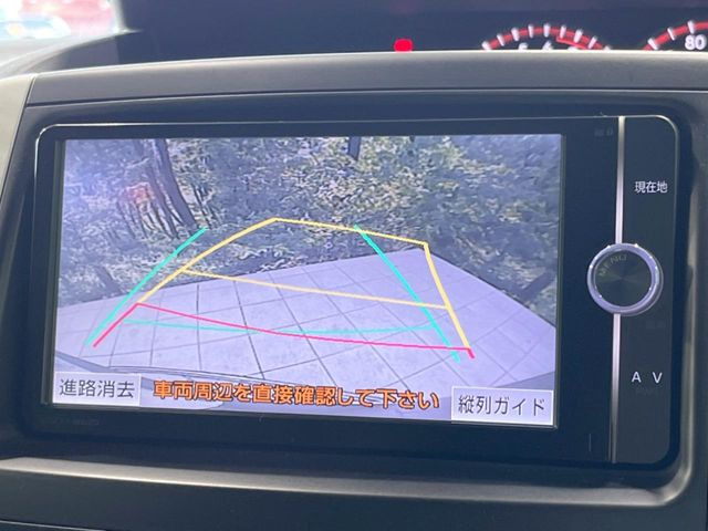 【バックカメラ】駐車時に後方がリアルタイム映像で確認できます。大型商業施設や立体駐車場での駐車時や、夜間のバック時に大活躍!運転スキルに関わらず、今や必須となった装備のひとつです!