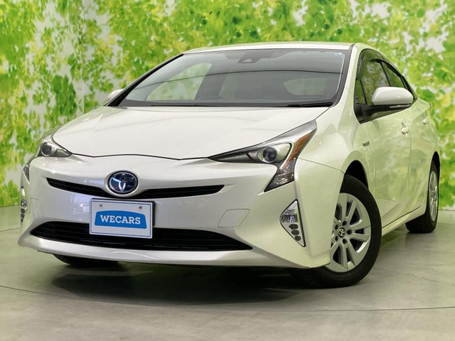 プリウス1.8 S E-Four 4WD