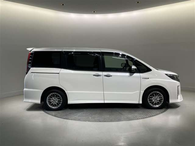 ノア1.8 ハイブリッド Si W×B