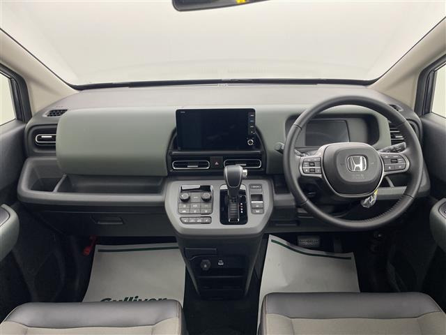 フリード1.5 e:HEV クロスター