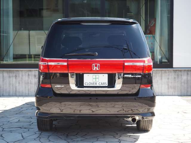 な、なんと只今、当店でご成約のお客様に『夏冬ワイパーブレード』をプレゼント!水はけの悪いワイパーでの視界不良は運転の妨げになり大変危険です!『カーセンサーを見た』とスタッフまでお伝え下さい☆