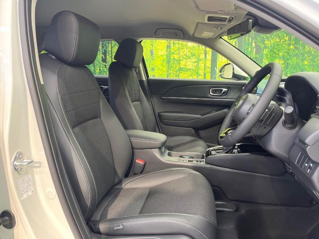 �y�n�[�t���U�[�V�[�g�z�������ƍ���S�n�𗼗������l�C�̃V�[�g���w�ʁE���ʂ̃t�@�u���b�N�f�ނ́A�ʋC���̗ǂ��⊊��ɂ����ɗD��Ă��܂��B�C���╞���ɍ��E���ꂸ���K�ɂ���肢�������܂��B