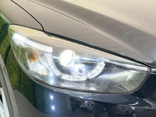 �yLED�w�b�h���C�g�z���V����ԑ��s�����ǍD�Ȏ��E���m�ۂ����S���ĉ^�]�ł��鍂�P�xLED�w�b�h���C�g�𑕔�!�_�����x�������A����d�͂��}�����Ă��܂��B