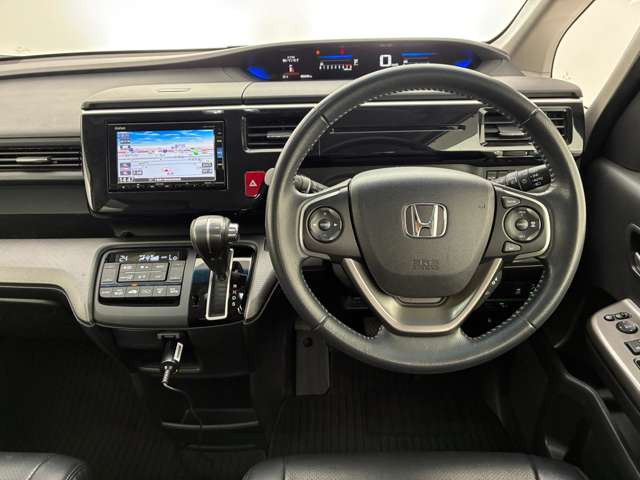 ステップワゴン1.5 スパーダ