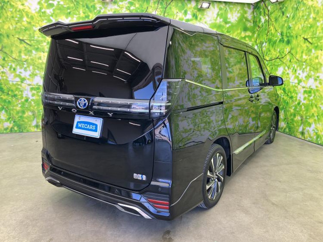 ヴォクシー1.8 ハイブリッド S-Z