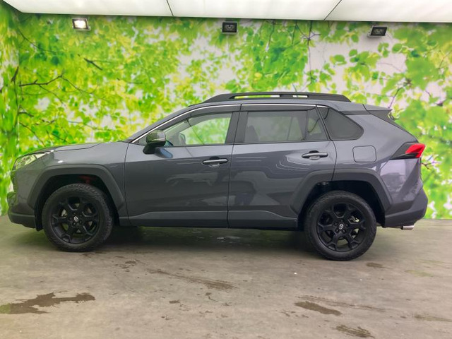 RAV42.0 アドベンチャー オフロードパッケージ 4WD