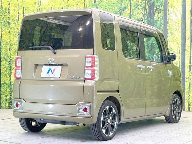 ☆全国のネクステージからお取り寄せが可能※!遠方の店舗に展示してあるクルマが気になる場合も、最寄りの店舗でご覧いただくことが可能です!是非私たちに要望をお聞かせください!※別途費用