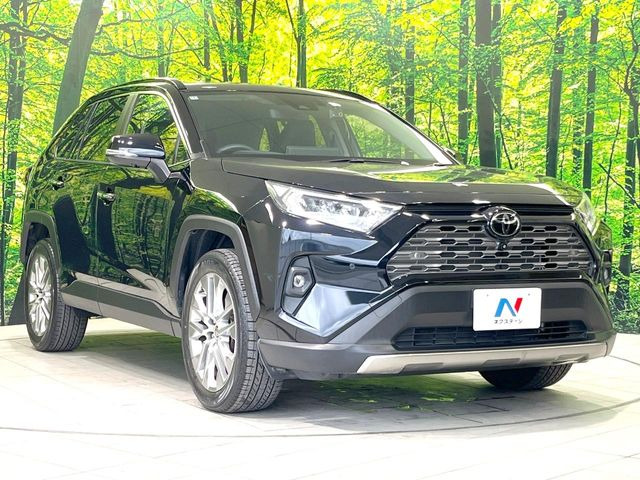 高透明度のガラス皮膜で撥水はもちろん、上質なツヤ・光沢を実現。紫外線や酸性雨から大切な愛車を保護し、色あせ・劣化を防止。「弾スプラッシュコート」、「弾プリミッサコート」からお選びいただけます。