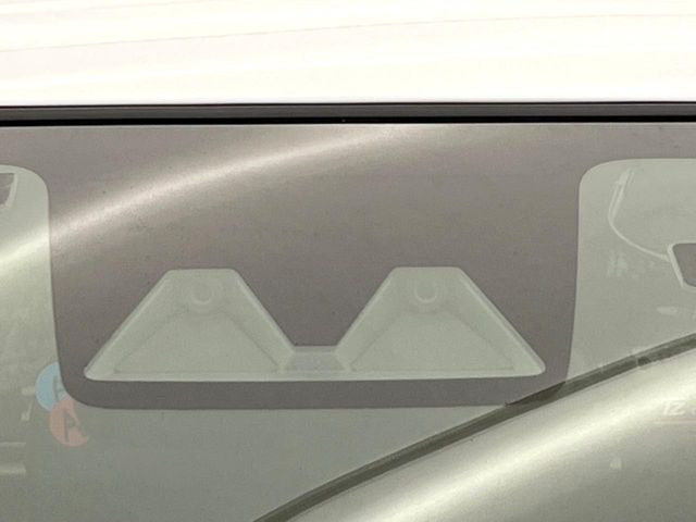 �y�X�}�[�g�A�V�X�g�z���s���ɑO���̎ԗ�����F�����A�Փ˂������Ȏ��͌x��ƃu���[�L�ŏՓˉ���Ɣ�Q�y�����A�V�X�g�B�����S�Ƀh���C�u�����y���݂��������܂��B