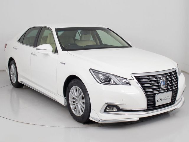 フルエアロが装着されています!お好みはいかがですか?今付いているデザイン以外にも、各ブランドのエアロを格安にてお取付け出来ます!又、エアロを外してノーマル状態にする事も出来ます!!