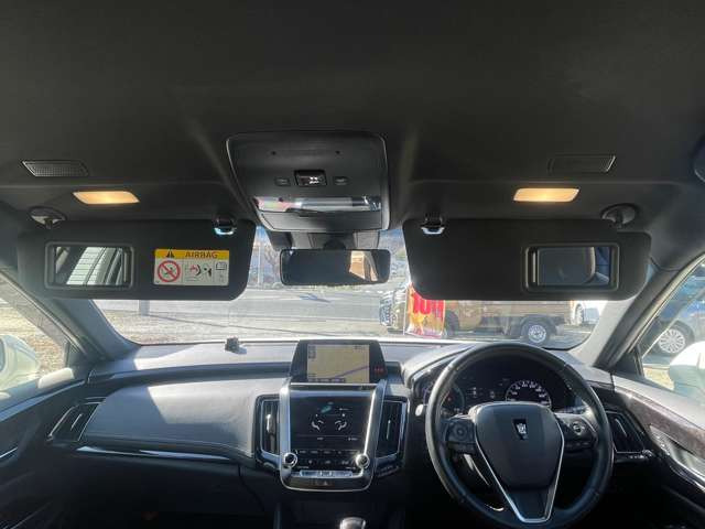 クラウンハイブリッド 2.5 G エグゼクティブ Four 4WD