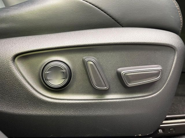 �y�p���[�V�[�g�z�X�C�b�`��ŊȒP�ɃV�[�g�̔��������\!�d��������͂�����܂���!���K�ȃV�[�g�|�W�V�����ɃZ�b�g���āA���K�ȃh���C�u�����y���݂��������B