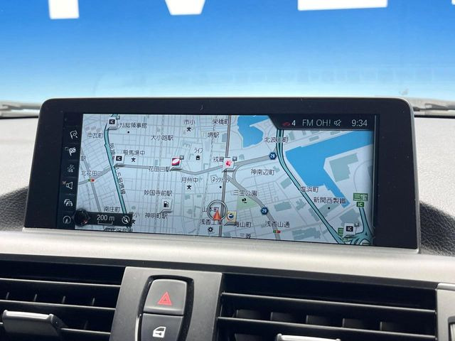 �������i�r:��̊��̂���i�r�́A����������ԓ������o���Ă���܂��B�I�[�f�B�I�@�\���[�����Ă���܂��̂ŁA�^�]�����y���߂܂���