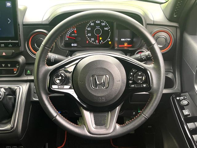 �y�����v�����X�e�A�����O�z�㎿�Ȋv���g�p���邱�ƂŁA��ɂ����������݂ƂĂ��^�]���₷���n���h���ł���