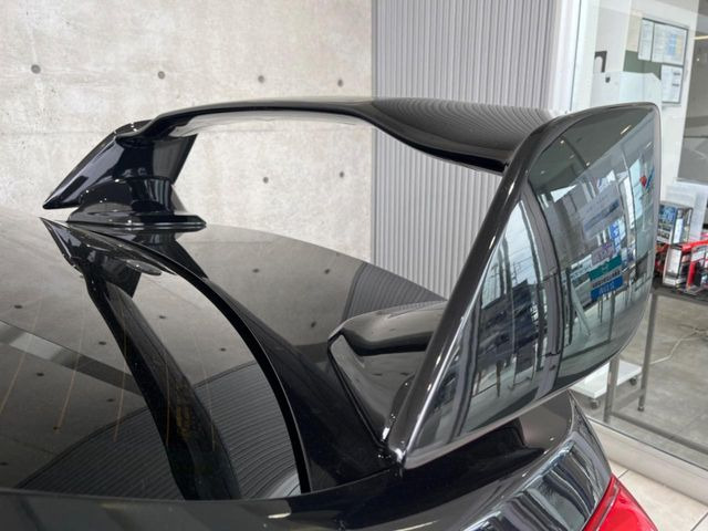 �y��^�����X�|�C���[�z�X�|�[�c�J�[�炵�����O�b�ƈ�������^�����X�|�C���[�𑕒��􍂑����s���̃X�^�r���e�B(���s���萫)����ɖ𗧂��܂��B