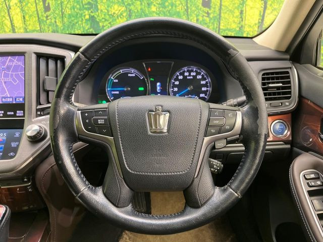 �y�����v�����X�e�A�����O�z�㎿�Ȋv���g�p���邱�ƂŁA��ɂ����������݂ƂĂ��^�]���₷���n���h���ł���