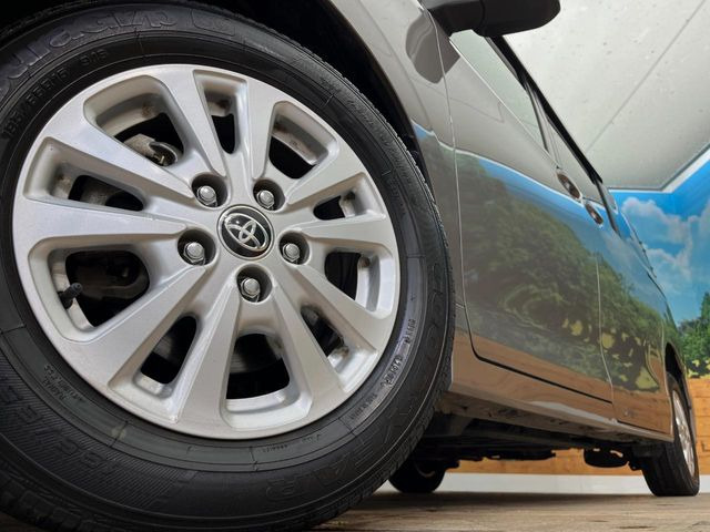 �y����15�C���`�A���~�z�C�[���z�O�ςɃ}�b�`���������A���~�z�C�[���𑕒����Ă���܂��B�e��ЊO�A���~�z�C�[����A�X�^�b�h���X�^�C�����戵�����Ă���܂��B���񂲑��k����������