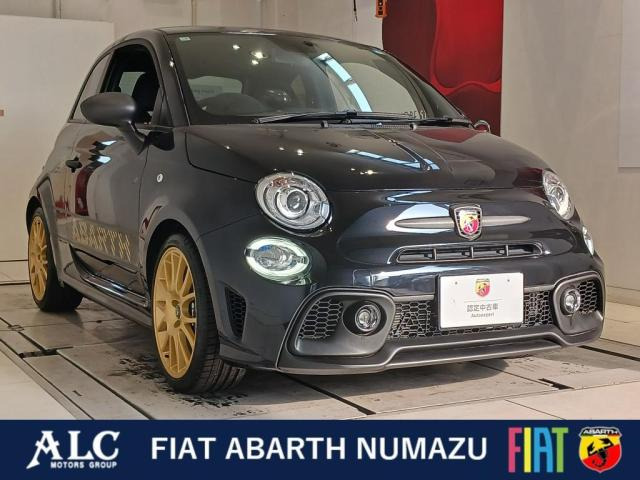 アバルト695セッタンタチンクエアニヴェルサーリオ1.4 ベースグレード