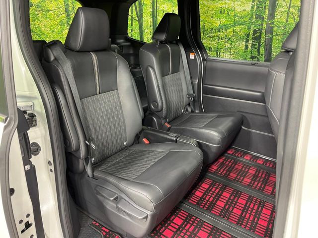 ���ڒ����̓E�H�[�N�X���[�ƂȂ��Ă���܂��B���ڂƎO��ڂ̈ړ�����~�肪�Ƃ��Ă��y�ɂȂ�̂ŁA���~��̍ۂ��X�g���X�������邱�Ƃ͂���܂����