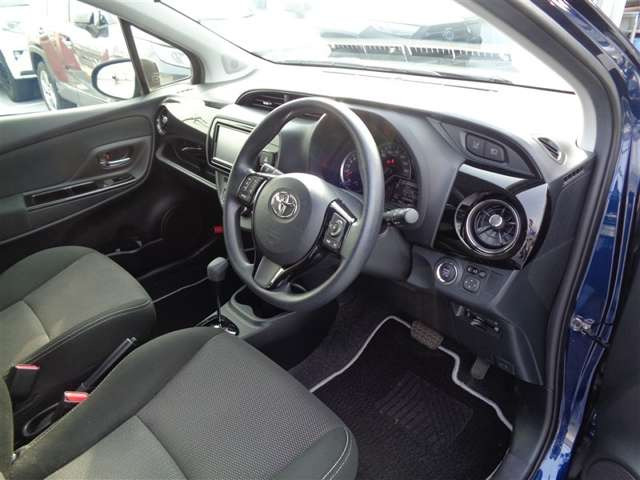 ヴィッツ1.3 F セーフティ エディションIII